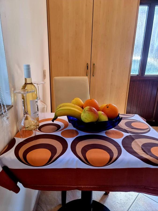 Apartmani Petra Pula Exterior photo